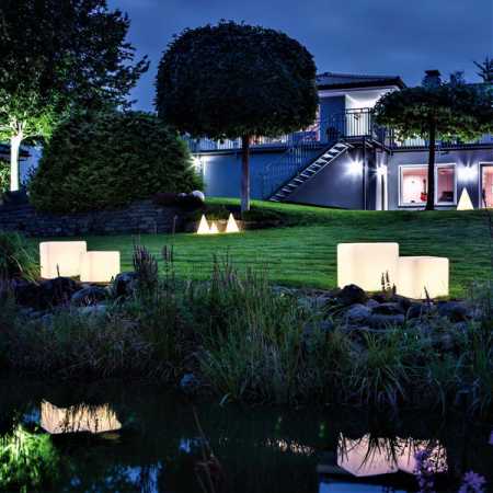 Weiße Gartenbeleuchtung 54cm