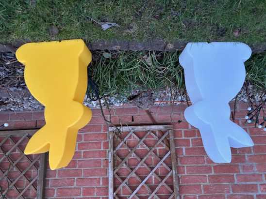 Gartenbeleuchtung gelber Osterhase