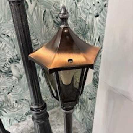 Antike Außenleuchte