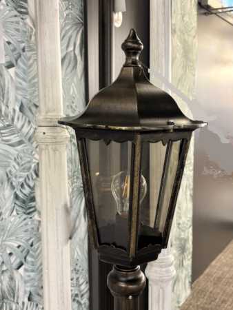 antike Gartenbeleuchtung