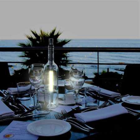 Moderne Tischleuchte