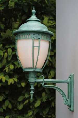 große Wandleuchte exklusiv