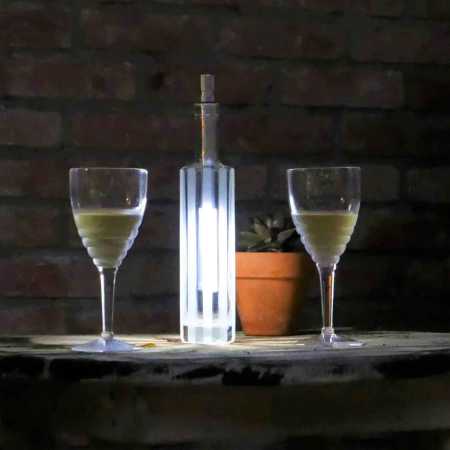 Moderne LED-Tischleuchte