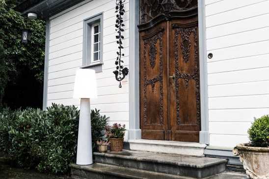 Garten Stehlampe weiß-grau