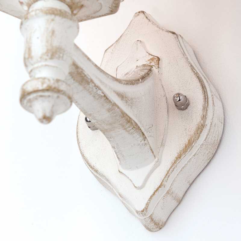 weiße Außenwandleuchte antik