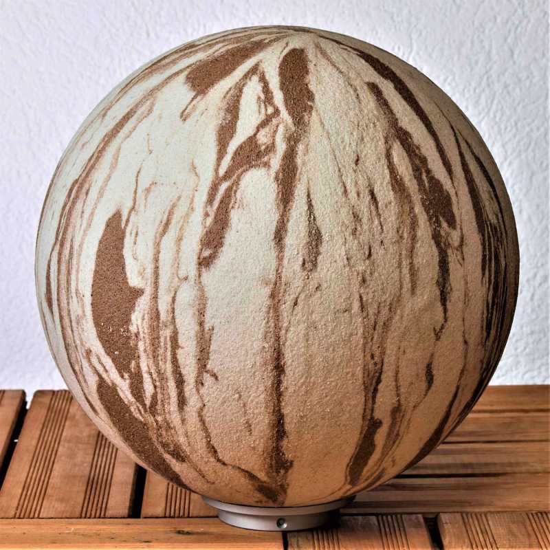 außergewöhnliche Kugelleuchte Garten