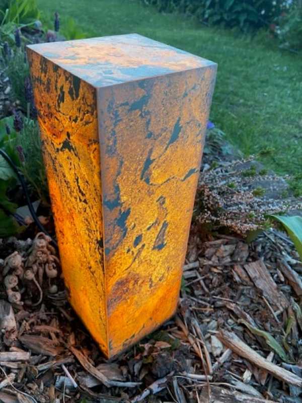 außergewöhnliche Gartenleuchte 70cm