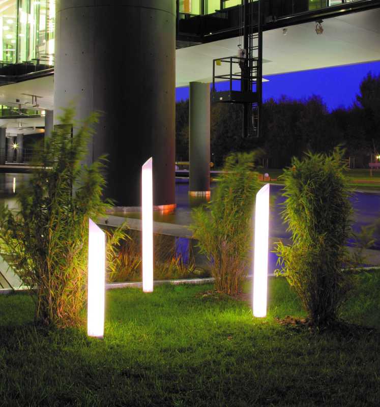 Weiße Gartenleuchte 110cm