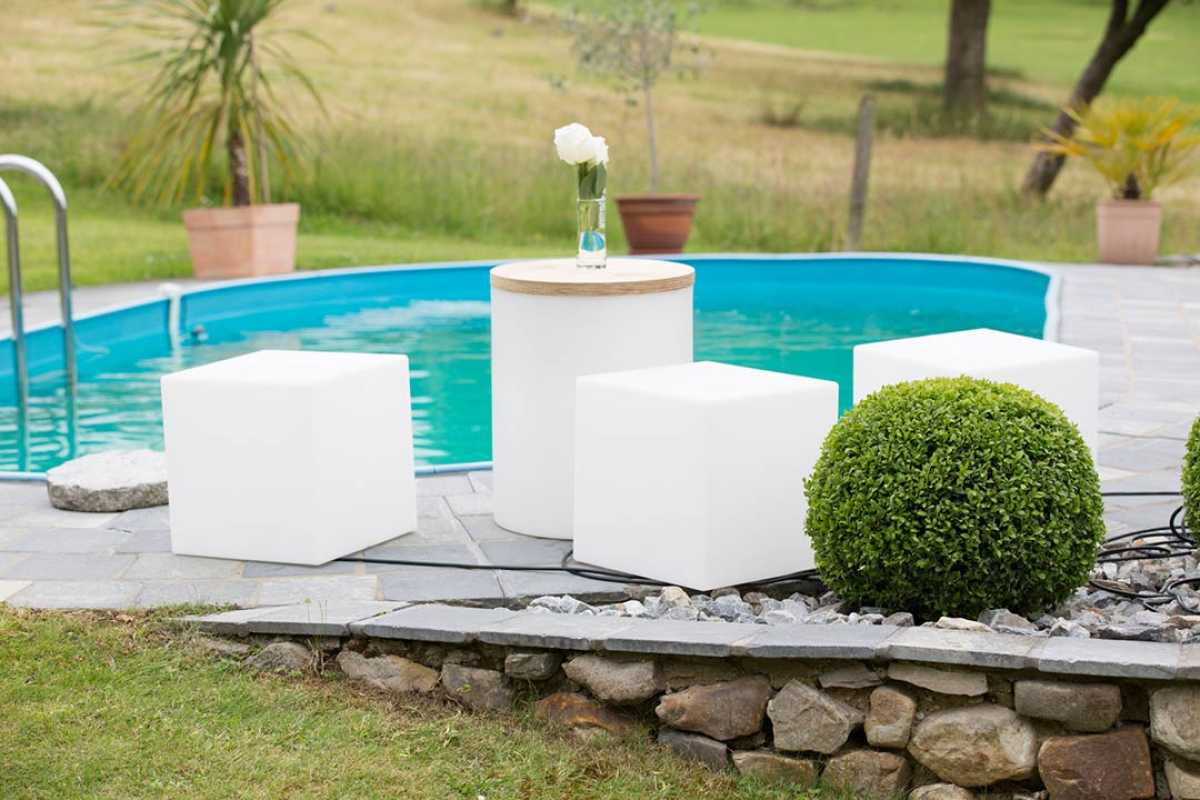 kleiner Solar-Gartenwürfel