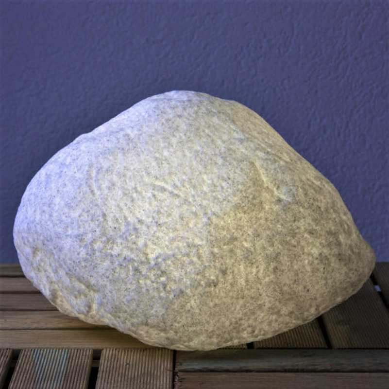 Gartenbeleuchtung Stein