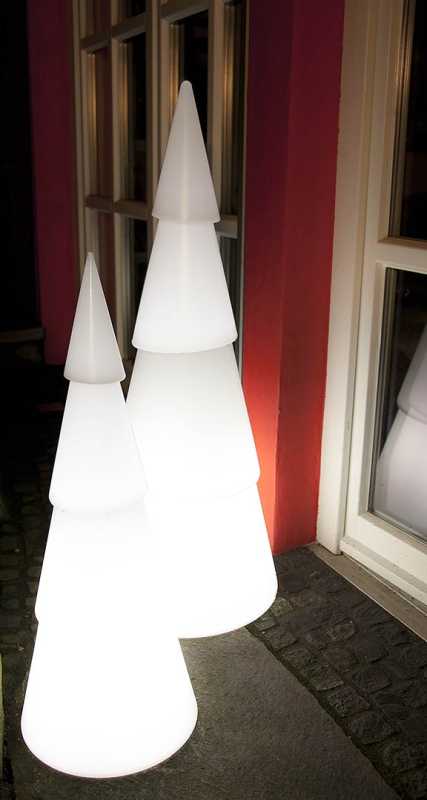 farbige Weihnachtsbeleuchtung Design-Baum