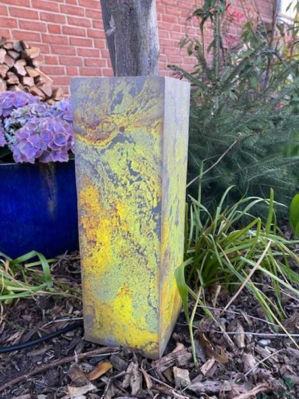 außergewöhnliche Gartenleuchte 100cm