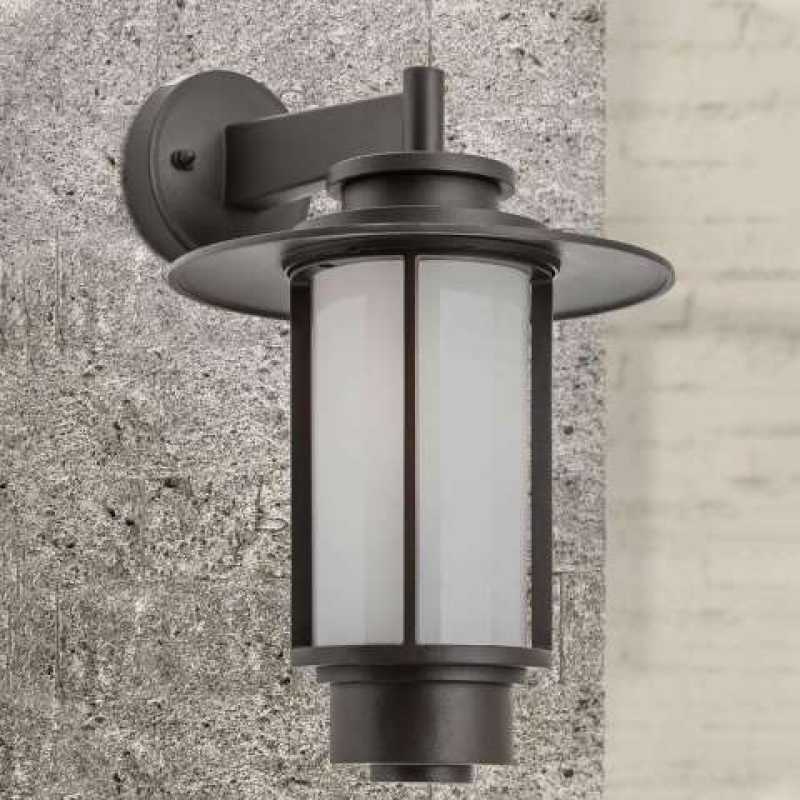 braune Außenwandleuchte