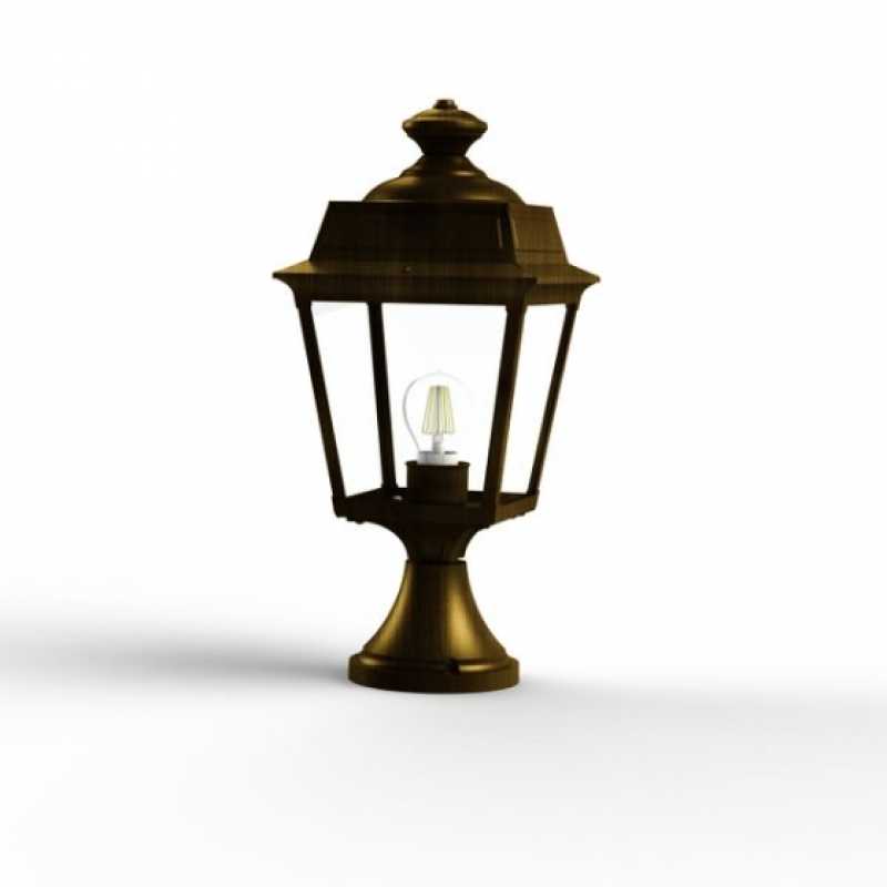 weiße Gartenbeleuchtung