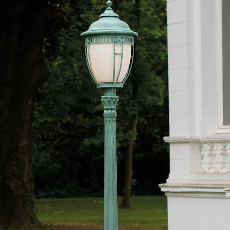 hohe Gartenbeleuchtung 2,70m