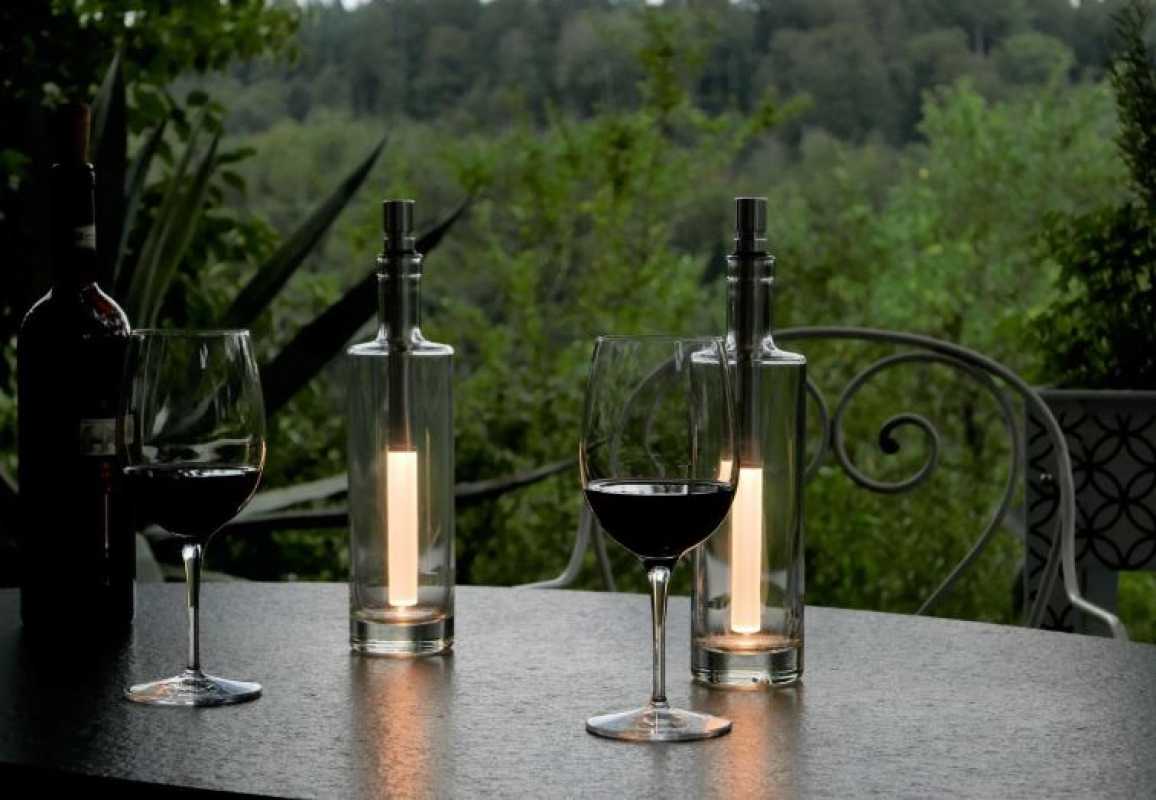 Moderne LED-Tischleuchte