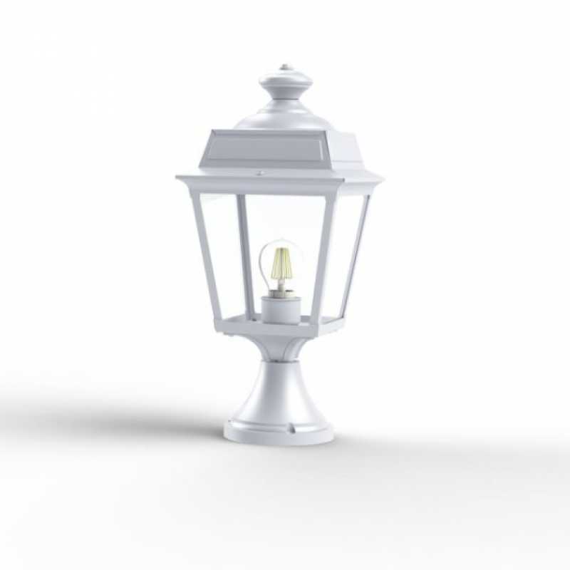 weiße Gartenbeleuchtung